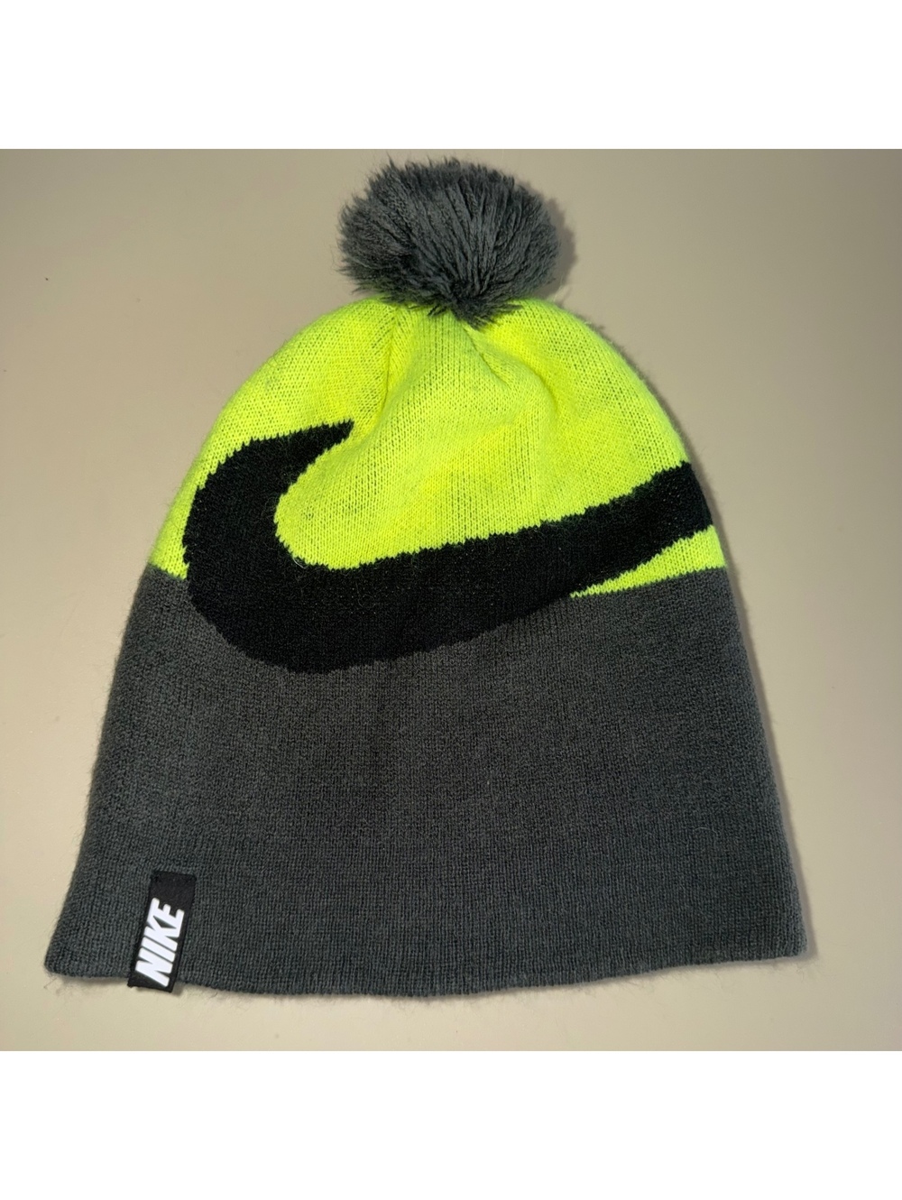 Nike Youth Swoosh Pom Beanie Gray Volt Green